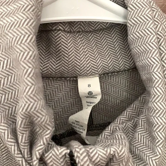 Vintage Lululemon Detailed Jacket - Picture 4 of 5